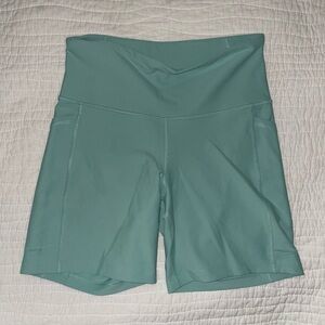 Old Navy high-rise power soft bike short